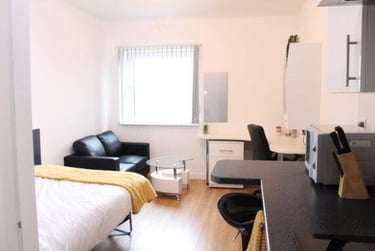 1 bed studio, Brookland Rd, Clarendon Park, Leicester, LE26BH - Image 5